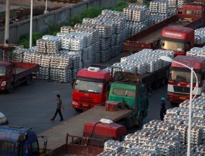 Çin, 30 milyondan fazla eski model kamyonu trafikten çekti