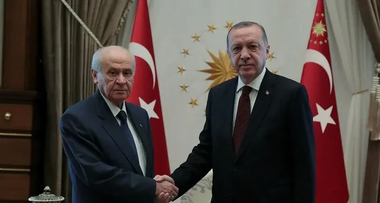 Devlet Bahçeli’den Cumhurbaşkanı Erdoğan’a doğumgünü hediyesi: 70 adet gül