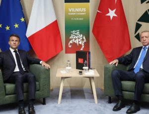 Cumhurbaşkanı Erdoğan Fransa Cumhurbaşkanı Macron ile bir araya geldi