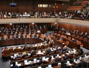 İsrail’de Anayasa Komisyonu yargının yetkilerini sınırlayan tasarıyı kabul etti