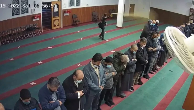 Kanada’da namaz kılanlara camide saldırının görüntüleri ortaya çıktı