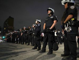 New York ırkçılık karşıtı gösterilerde polis şiddeti gören ve gözaltına alınanlara tazminat ödeyecek