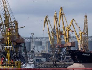 Ukrayna: Odessa Limanı Rusya’nın saldırısına uğradı