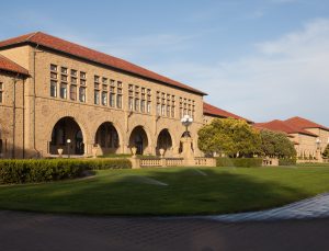 18 yaşındaki öğrenci, Stanford Rektörü’nü istifa etmek zorunda bıraktı