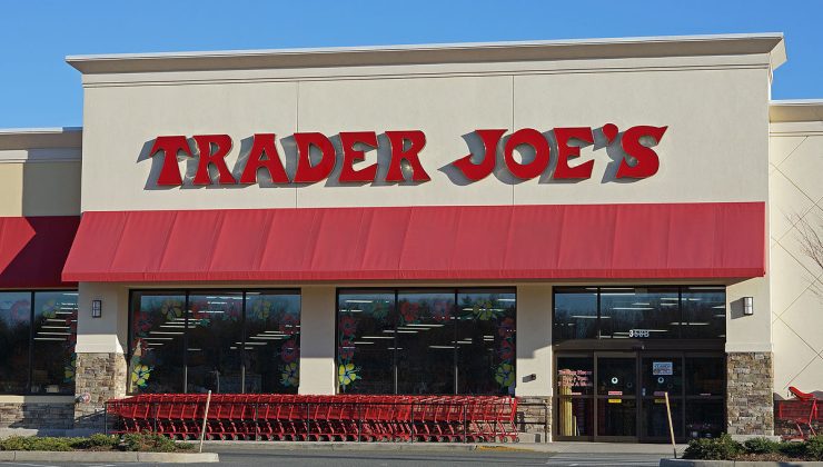 Trader Joe’s olası metal kontaminasyonu nedeniyle çok tahıllı krakerleri geri çağırıyor