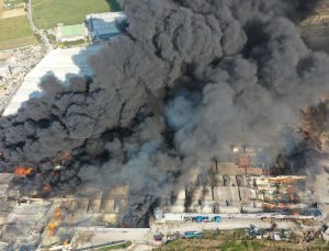 Bursa’da sanayi bölgesinde yangın: Havadan ve karadan müdahale ediliyor