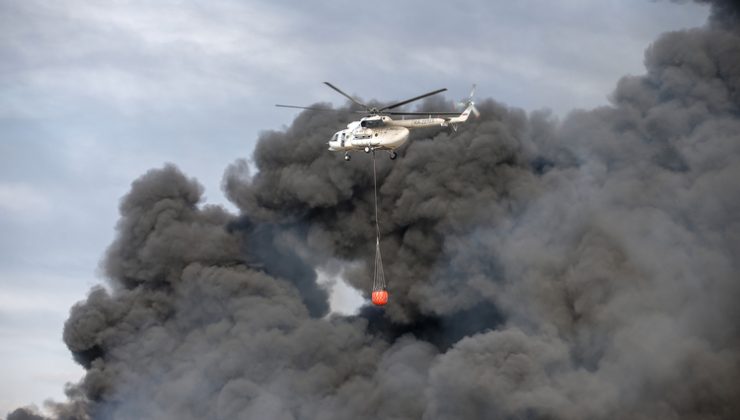 Adana’da yangın söndürme helikopteri göle düştü