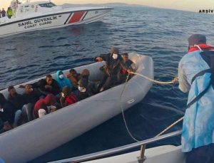 İzmir açıklarında 15 düzensiz göçmen yakalandı