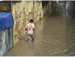 Hindistan’ın kuzeyinde muson yağmurlarında 41 günde 199 kişi yaşamını yitirdi