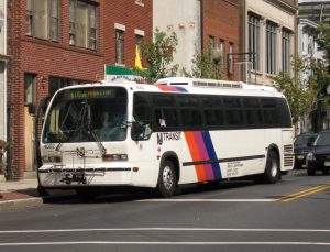 NJ TRANSIT, APTA’nın 2023 Üstün Toplu Taşıma Sistemi Ödülünü aldı