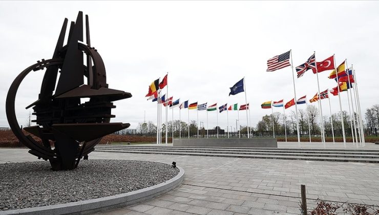 NATO’nun eski liderinden korkutan savaş uyarısı