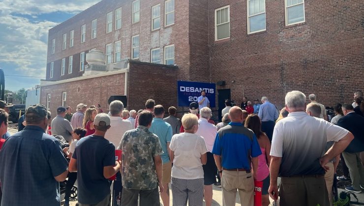 DeSantis Iowa’da protesto edildi: ‘Florida’ya geri dön’