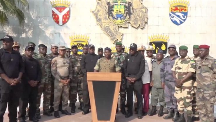 Kamerun ve Ruanda’da “Darbe” önlemleri; ordu saflarında değişiklik
