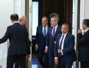 Fidan ve Lavrov’dan sıcak mesajlar