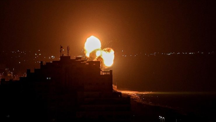 İsrail’in, Şam’da bazı askeri noktalara füze saldırısı düzenlediği iddia edildi