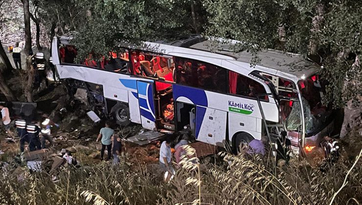 Yozgat’ta katliam gibi otobüs kazası,  11 kişi öldü, 20 kişi yaralandı