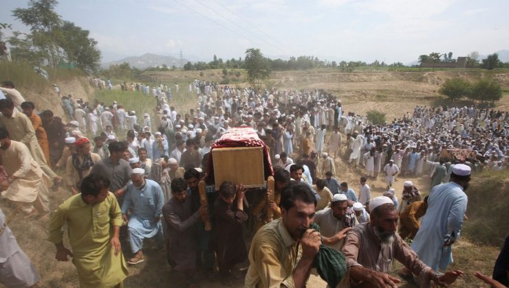 Pakistan’daki ölü sayısı 23’ü çocuk 56 kişiye yükseldi