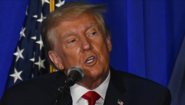 ABD’de Trump’a yönelik seçim müdahalesi davasında ekibinden ilk kişi teslim oldu