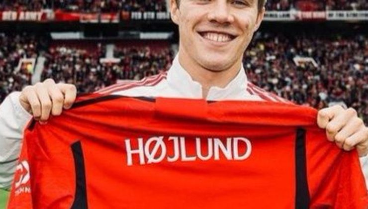 Manchester United Rasmus Hojlund’un formalarını bir harf yüzünden satamıyor