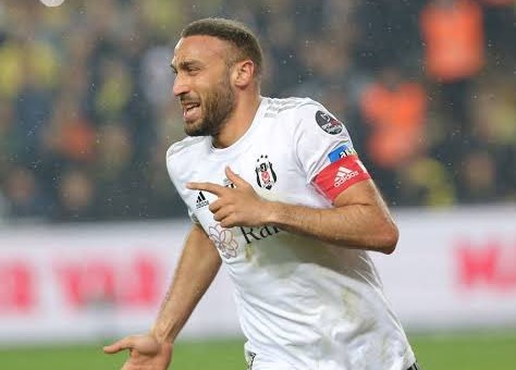Cenk attı Mert kurtardı ! Beşiktaş 1 puanla başladı