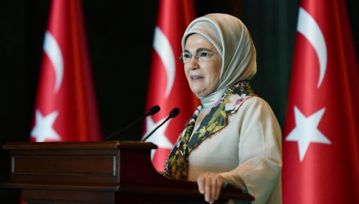 Emine Erdoğan Türk kadınının seçme ve seçilme hakkını elde etmesinin 89. yılını kutladı