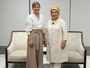 Emine Erdoğan, Kolombiya Cumhurbaşkanı’nın eşi ile bir araya geldi