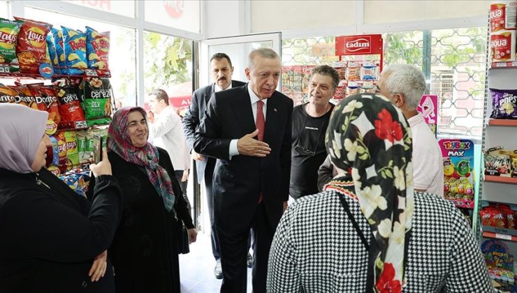 Cumhurbaşkanı Erdoğan, Üsküdar’da vatandaşlarla sohbet etti