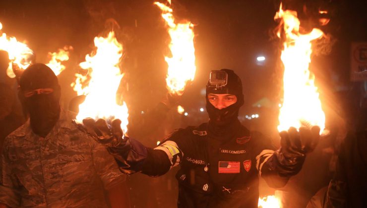 El Salvador’da “ateş topu” festivali yapıldı