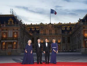 Kral Charles ve Kraliçe Camilla, Macron çiftinin konuğu oldu