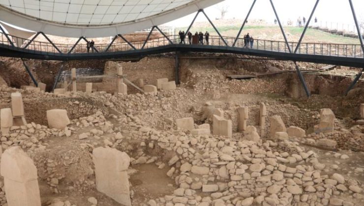 Göbeklitepe’de ‘ilk boyalı heykel’ bulundu