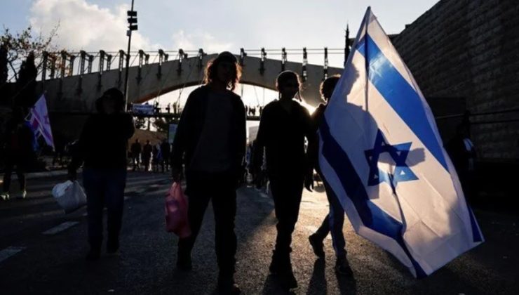 İsrail’de Yüksek Mahkeme hükümetin tartışmalı yargı düzenlemesindeki kanunu görüşüyor