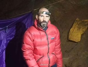 ABD’li araştırmacı Mersin’deki mağarada rahatsızlandı