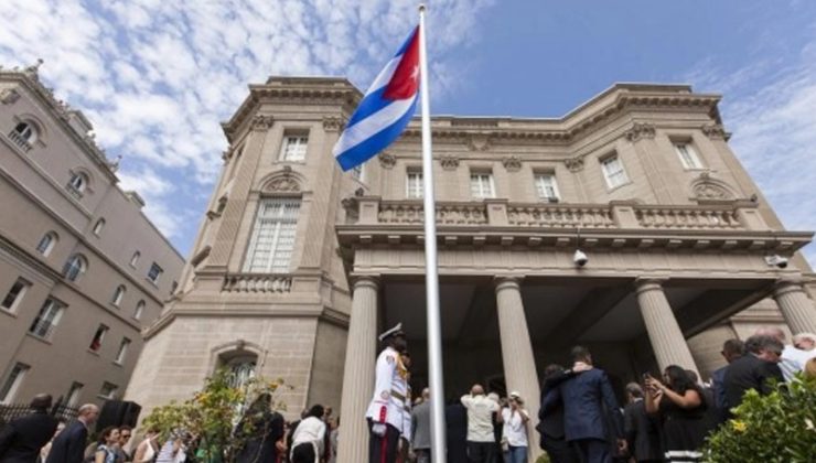 Küba’nın Washington Büyükelçiliğine molotofkokteyli atıldı