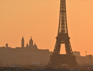 Paris araç trafiğine kapatıldı: Parisliler nefes alsın