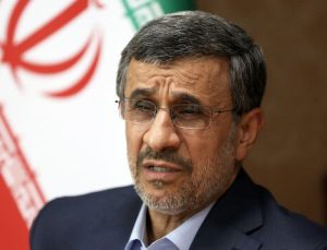 ABD’nin yaptırım listesindeki Ahmedinejad “güvenlik sorumluluğunu üstlenerek” ülke dışına çıktı