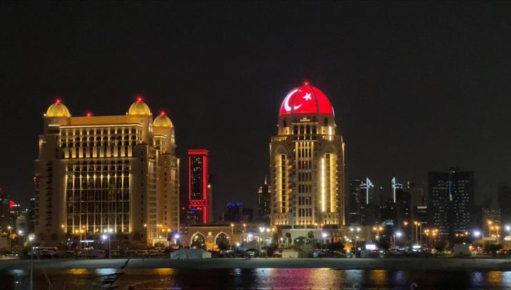 Türkiye’nin Doha Büyükelçisi: Katar’ın sembolik binalarına Türk bayrağı yansıtılacak