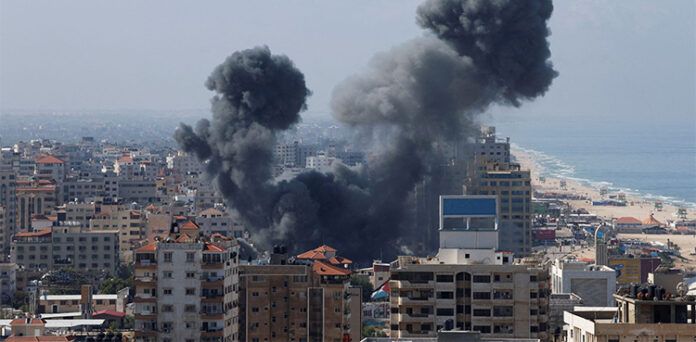 İsrail, Gazze’de Hamas’a ait 21 noktayı vurduğunu duyurdu