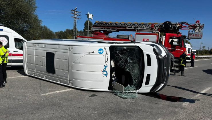 Iğdır’da otomobil öğrenci servisine çarptı: 10 yaralı