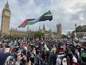 İngiltere İçişleri Bakanı Braverman, Filistin’e destek gösterilerini “nefret yürüyüşleri” olarak niteledi
