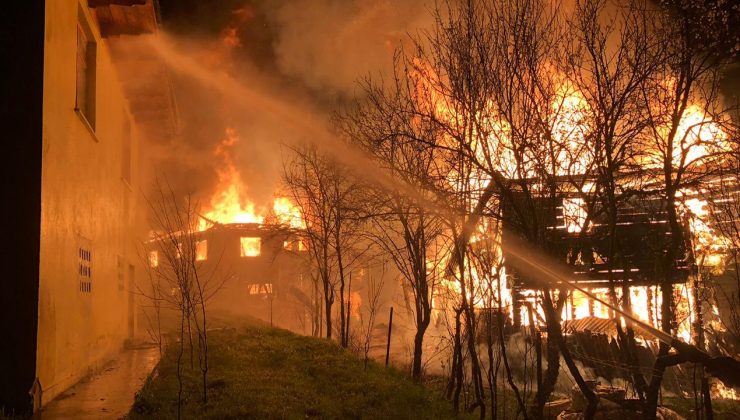 Kastamonu’da yangın: 47 ev küle döndü