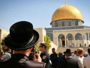 Suudi Arabistan ile Katar, fanatik Yahudilerin Mescid-i Aksa baskınlarını kınadı