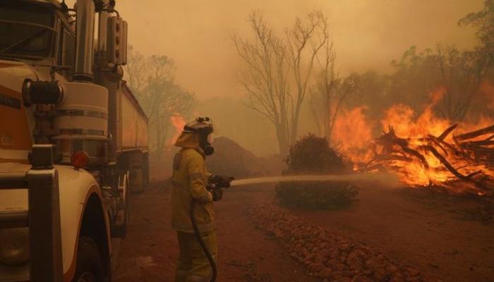 Batı Avustralya’da süren orman yangınları nedeniyle çok sayıda kişi tahliye edildi