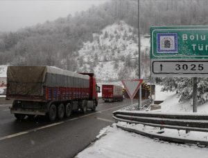 Bolu Dağı’nda kar yağışı