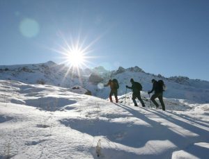 İran’da çığ altında kalan 5 dağcıdan 3’ünün daha cesedine ulaşıldı