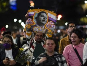 Meksika’nın ilk ‘cinsiyetsiz’ hakimi evinde ölü bulundu