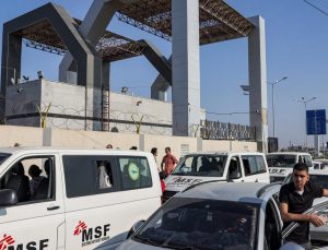 Refah Sınır Kapısı yeniden açıldı