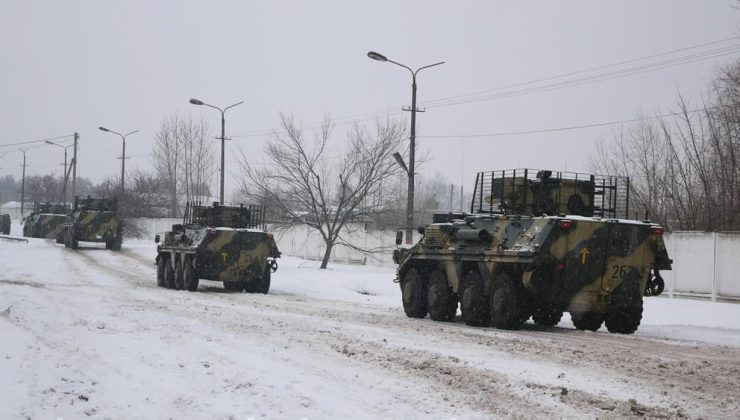 Ukrayna ordusu, Rus mevzilerine yoğun topçu atışlarına devam ediyor