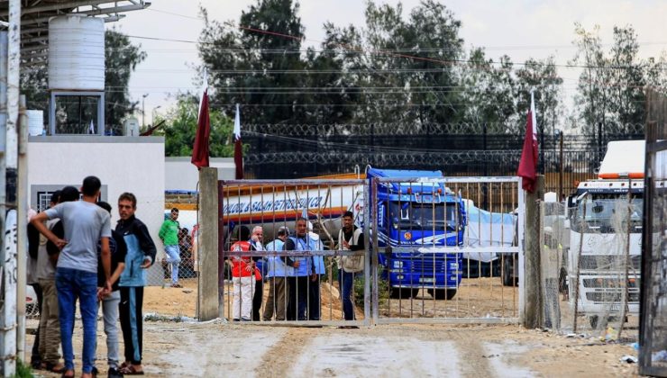 İsrail, Gazze’ye sınırlı yakıt girişini ilk kez kabul etti