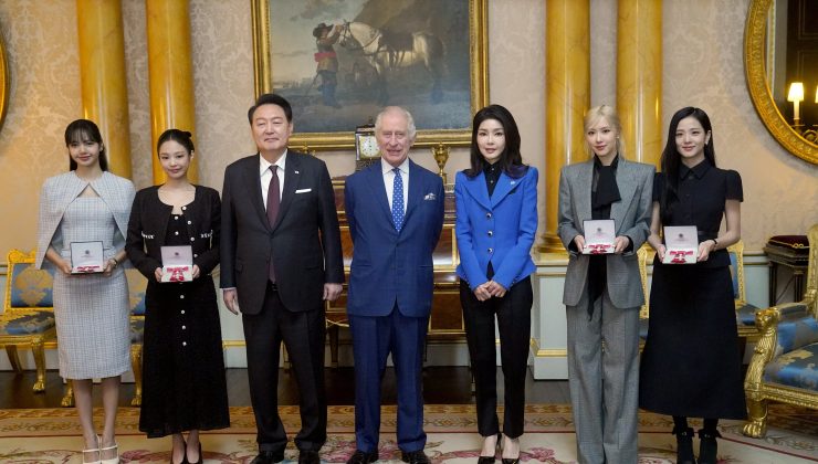 K-pop grubu Blackpink İngiliz kraliyet ailesinin konuğu