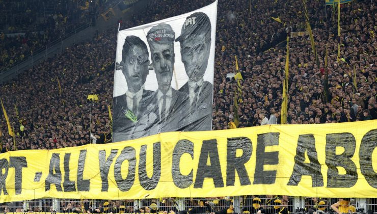 Borussia Dortmund taraftarlarından “DEV” protesto
